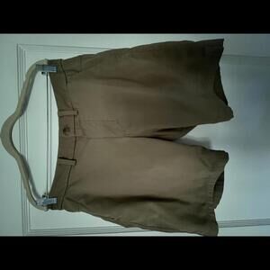 Lululemon Men's Casual Khaki Shorts size 32